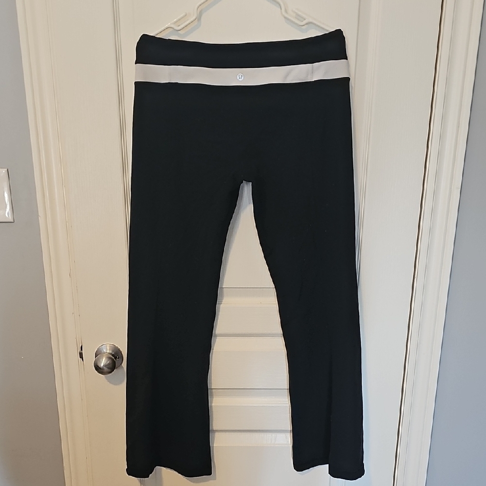 lululemon athletica Black and White Flare Leggings - Picture 3 of 6